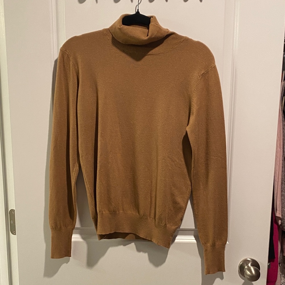 Be Cool Turtleneck